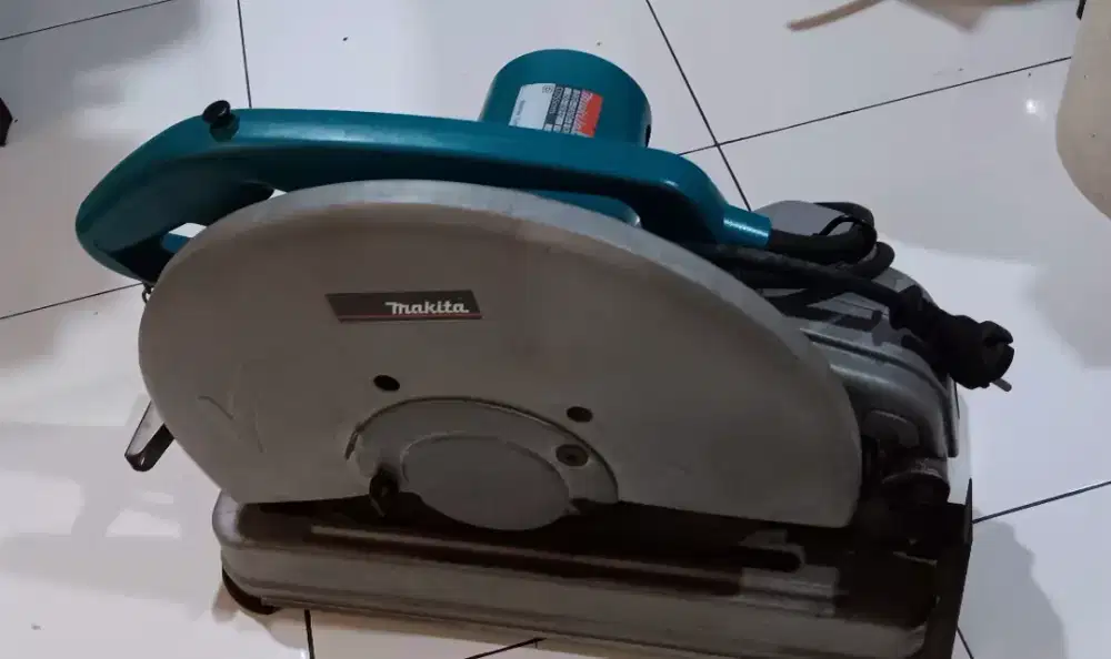 Mesin potong besi 14 makita 2414NB