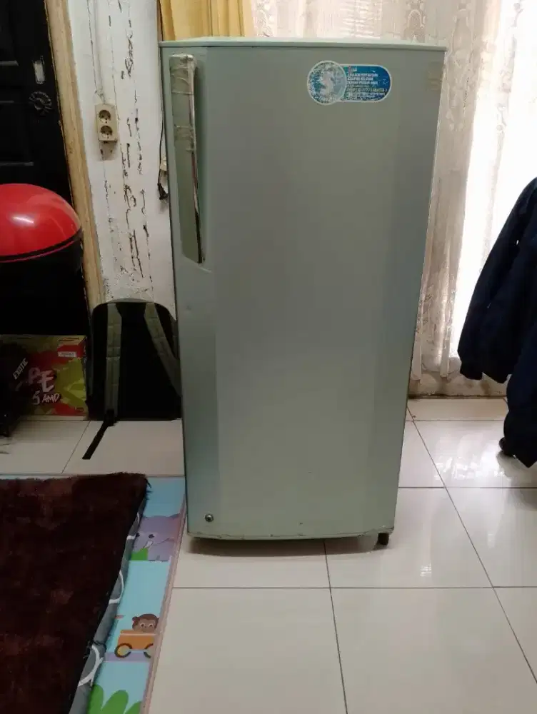 DIJUAL KULKAS LG 1 PINTU