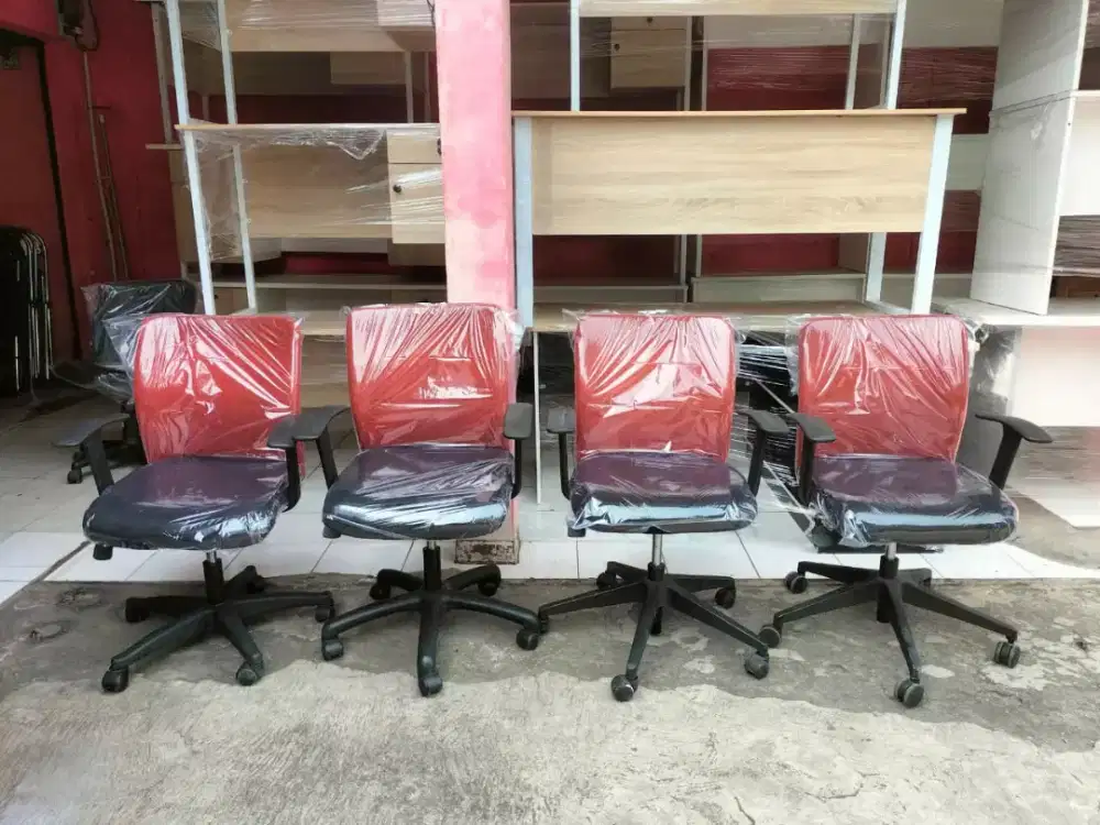 Kursi staf kantor