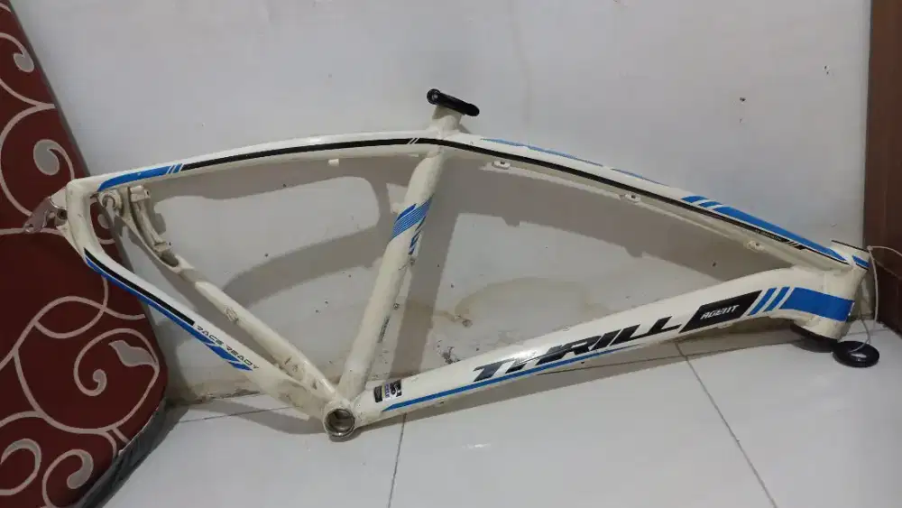 Frame Thrill Agent XC 1