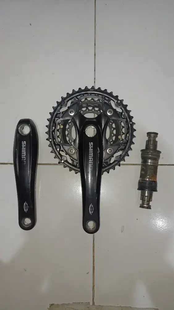 Crank holowtech 1 + bb