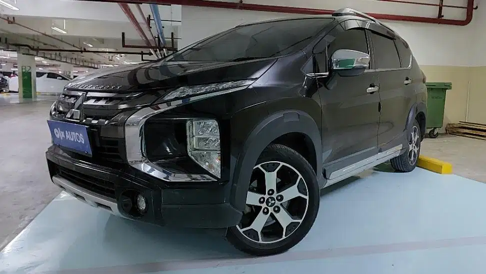 Mitsubishi Xpander  1.5 Cross Bensin-AT 2021 Hitam