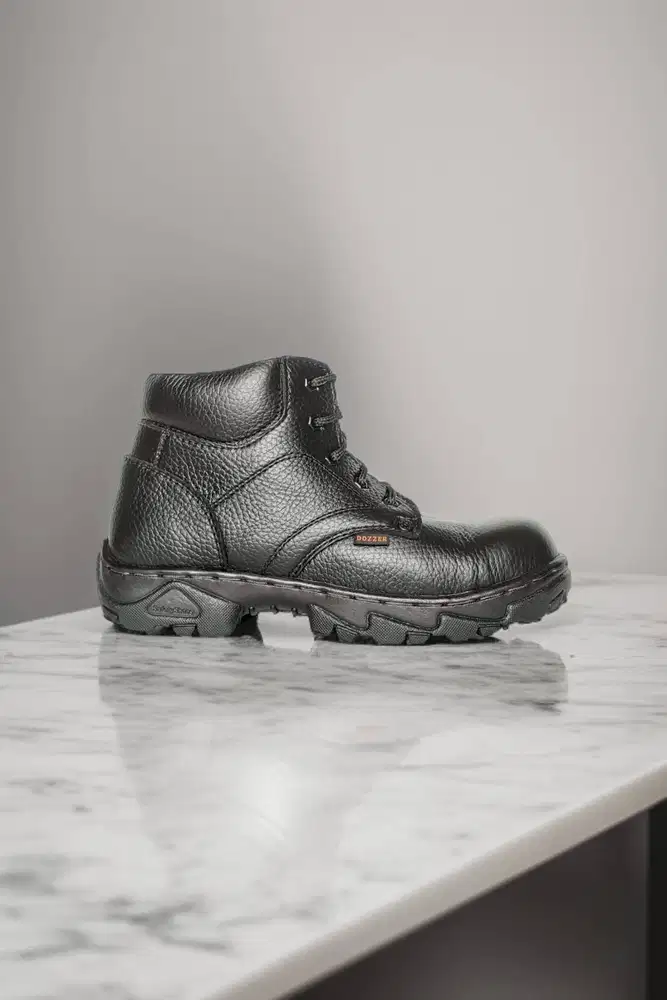 Jual sepatu boots di Cibinong