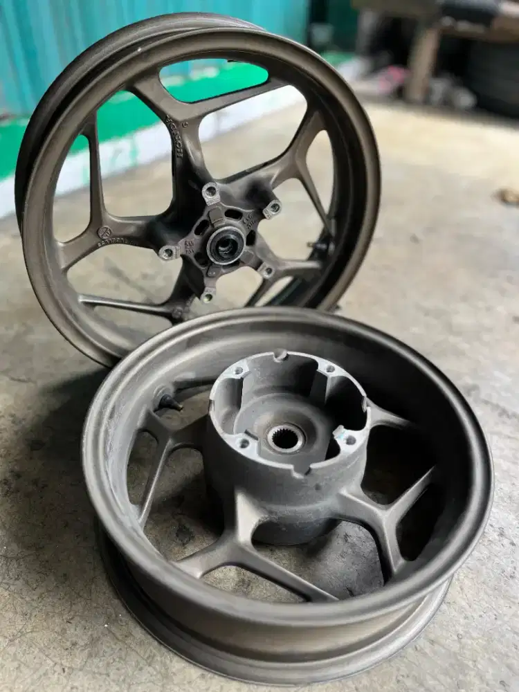 Velg Depan Belakang Honda PCX 160 ABS Ori