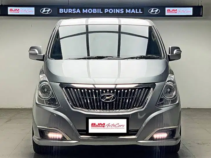 Hyundai H1 Royale Limited Bensin 2018 #BJM1#