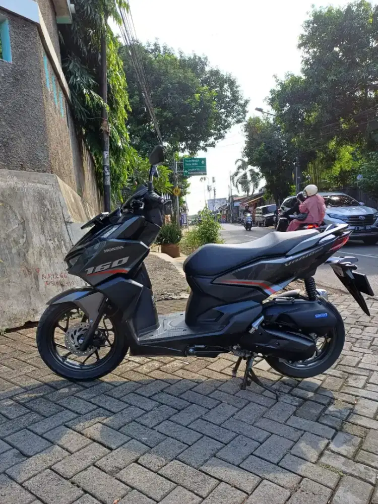 PROMO DP 1 JUTA VARIO 160 CBS ISS TAHUN 2022