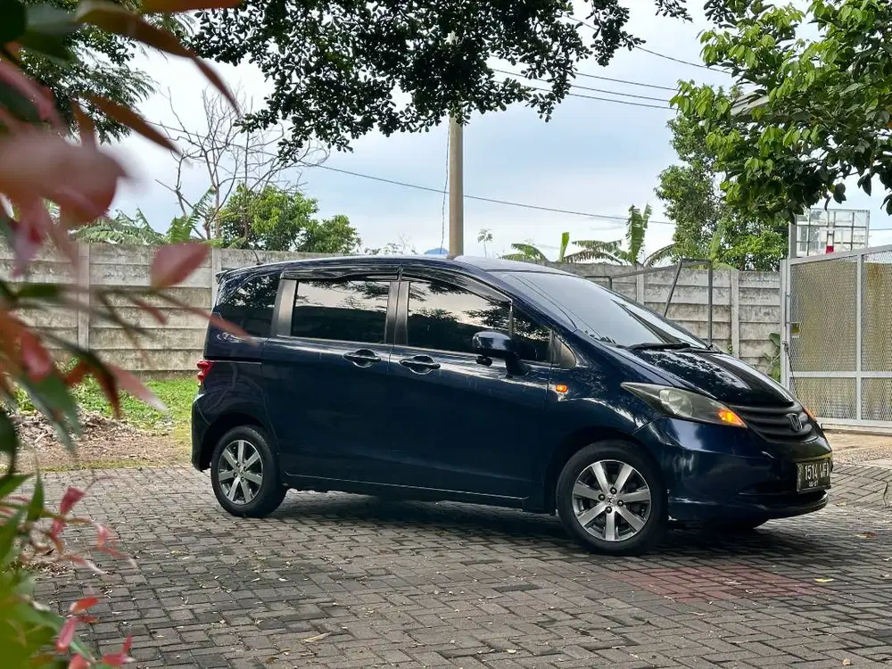 Dijual Honda Freed SD 2012