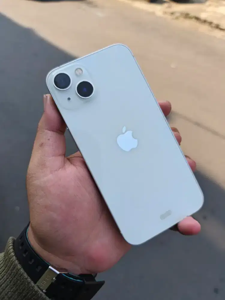 iPhone 13 128GB iBox