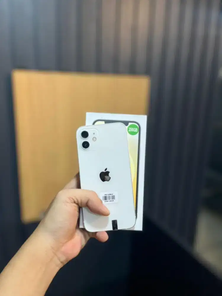 IPHONE 12 256GB ALL OPERATOR SECOND MULUS BISA DI CICIL