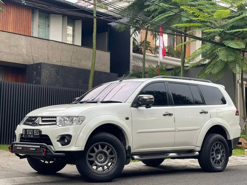 TERMURAH!!PAJERO EXCEED DIESEL AT 2015
