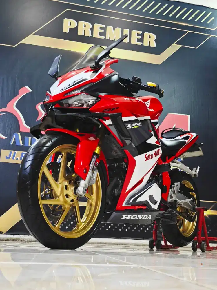 Cbr 250 RR ABS SP Racing Red Odo15rb mulus mwh. Anugerah motor rungkut