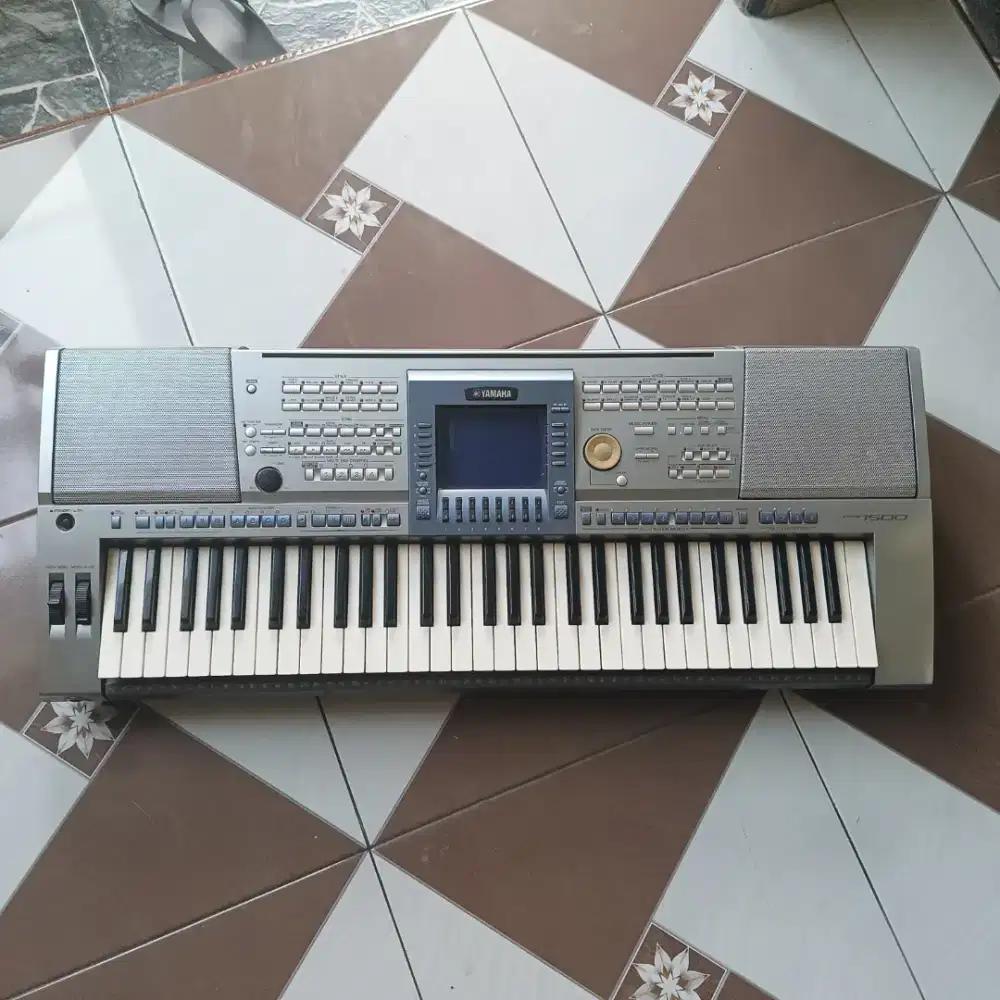 YAMAHA PSR 1500