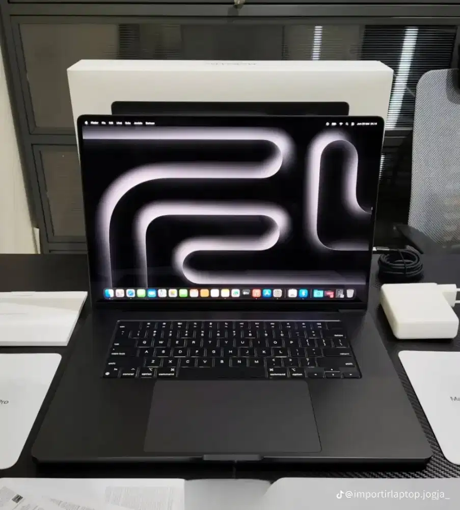Kredit Mackbook pro M4