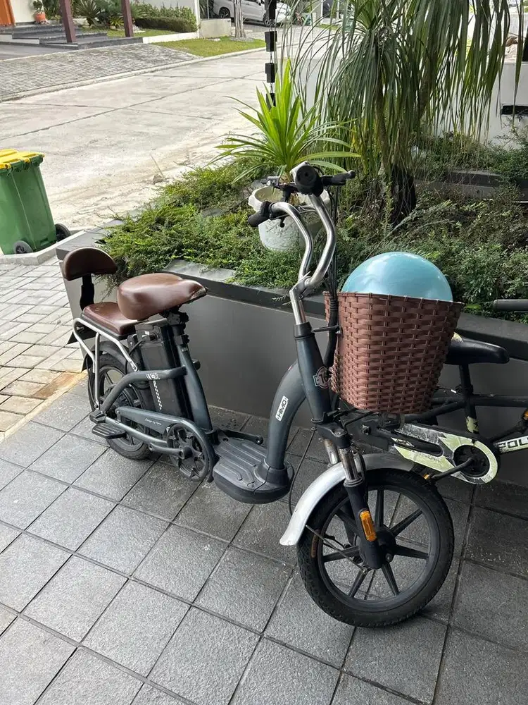Xiaomi hiwin c16 keadaan masih bagus, minus pedal
