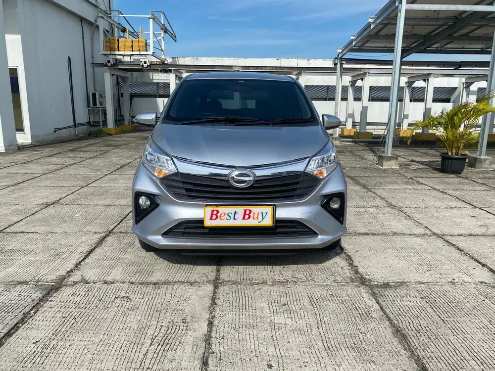 Daihatsu Sigra R 1.2 MT 2022