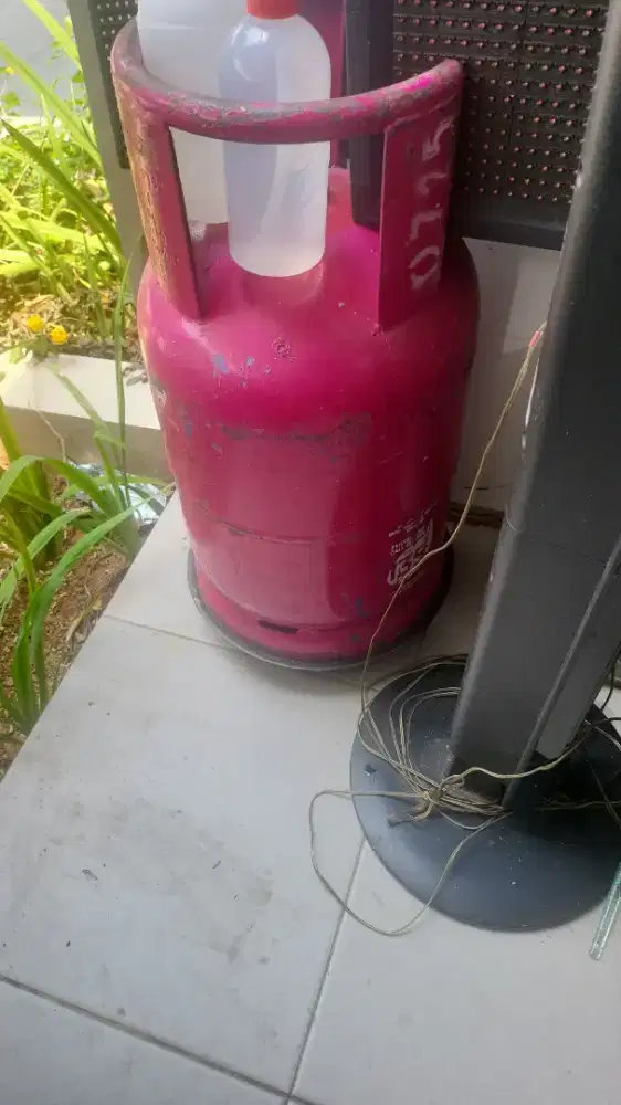 Gas tabung 12 kg kosong bekas