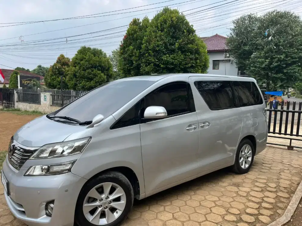 Cash Toyota Vellfire 2.4 V Premium Sound AT