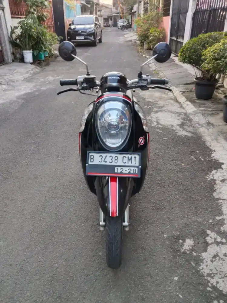 Honda Scoopy f1 tahun 2013 mesin halus siap pakai di Cengkareng