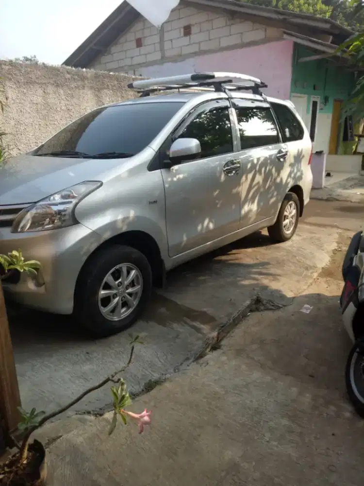 Di jual santai mobil pemakaian pribadi