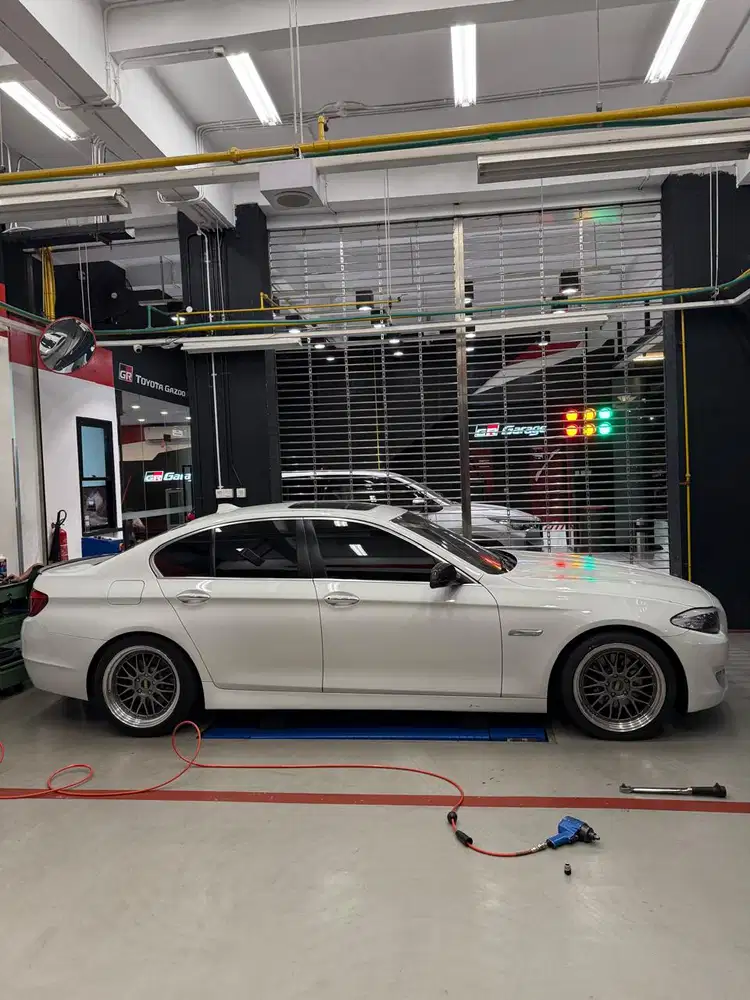 BMW 520i 2012 Bensin