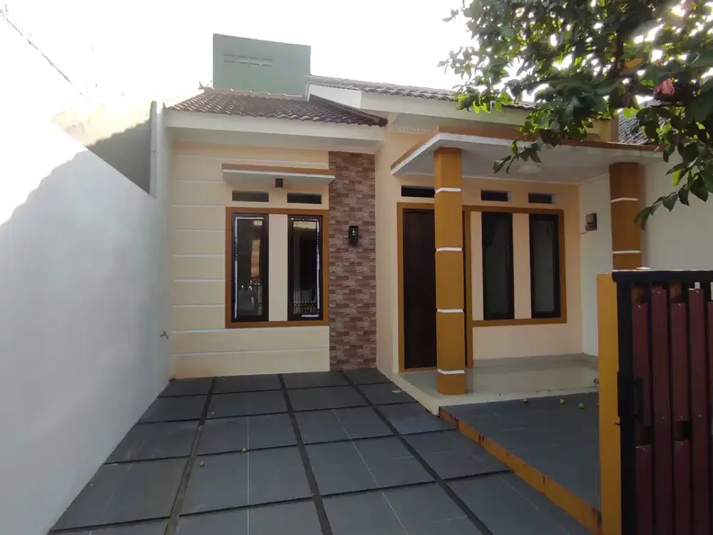 DIJUAL RUMAH  MURAH LOKASI STRATEGIS DI BEKASI TIMUR REGENSI