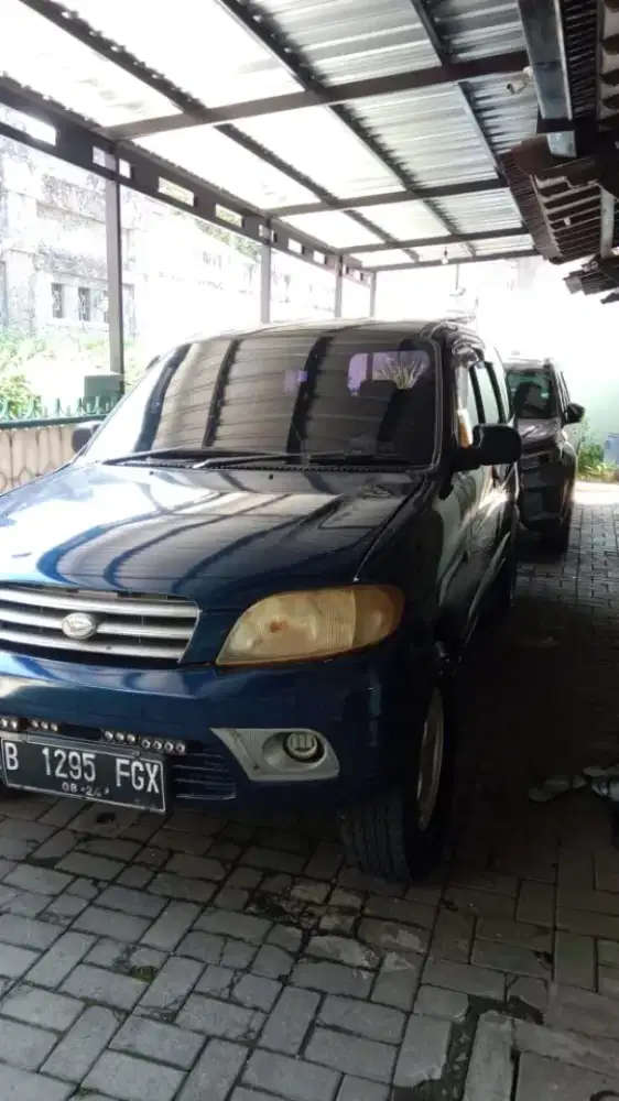 Daihatsu Taruna FGX 2002