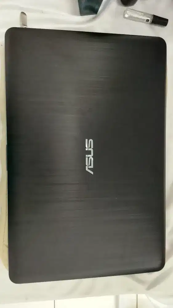 Laptop bekas type asus x541sa