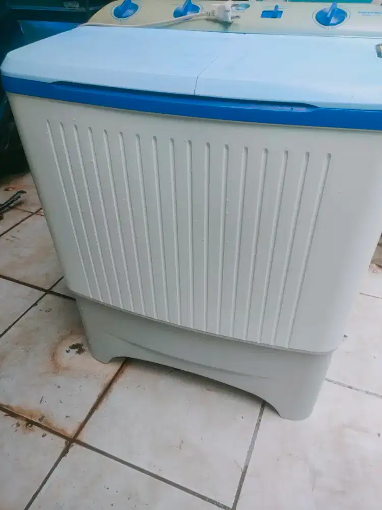 Jual mesin cuci Polytron mulus original 7,5 kilo