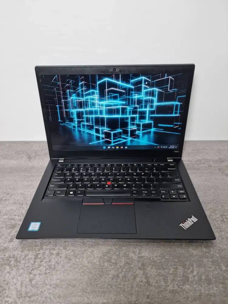 Lenovo Thinkpad T480s i7 Gen 8 RAM 8GB SSD 256GB Second Bergaransi SBY