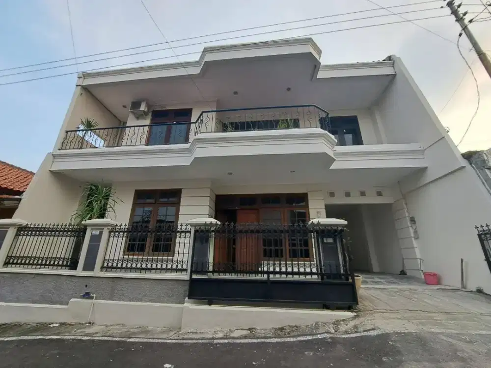 Rumah Mewah Murah Di Kawasan Elit Perum Gombel Permai