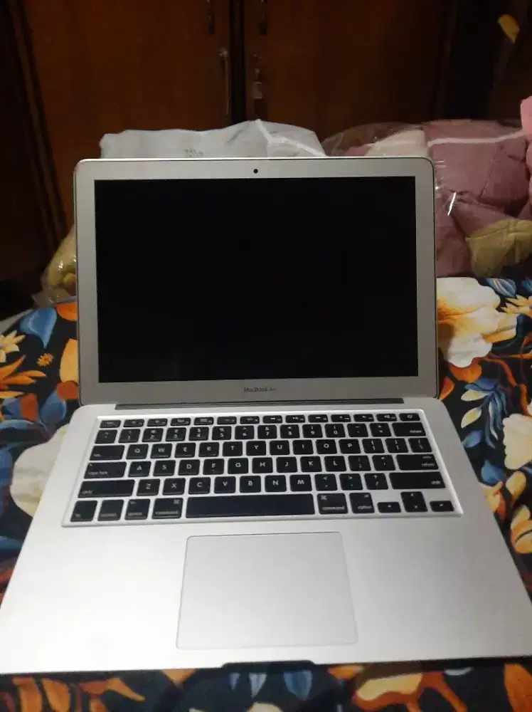 NEGO SAMPE JADI - MACBOOK AIR 2013 INTEL I7 SSD 256 GB