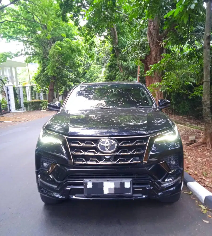 JUAL FORTUNER GR 2.8 AT 2022