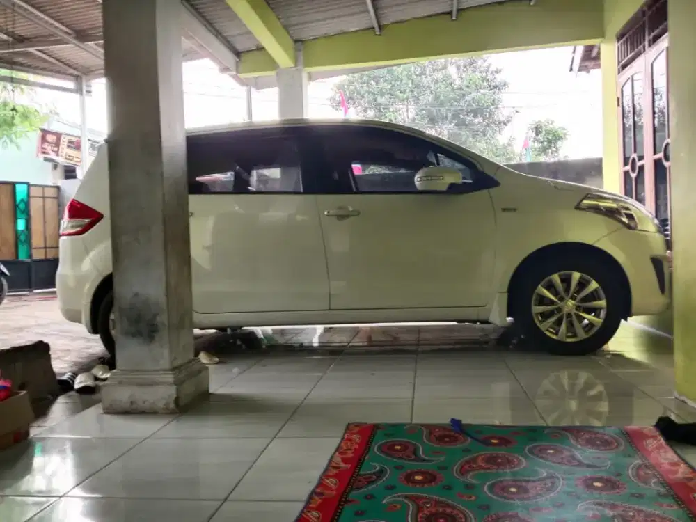Ertiga dx MT 2013