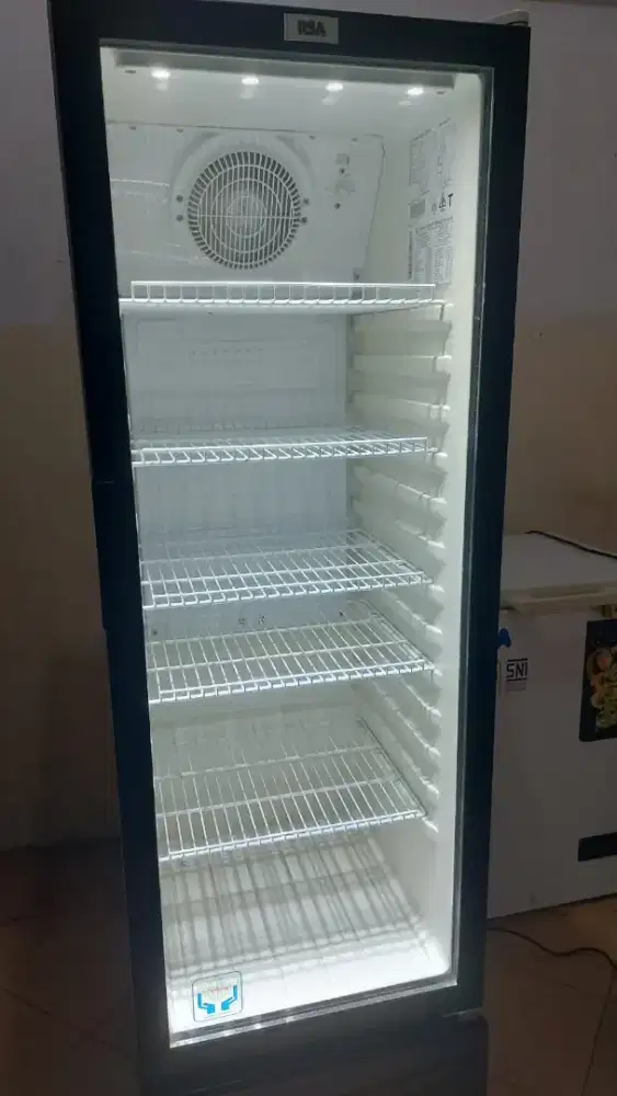 CHILLER SHOWCASE