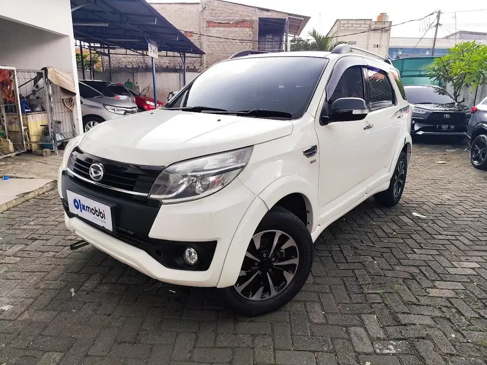 DP MURAH - Daihatsu Terios 1.5 R Bensin-AT 2017