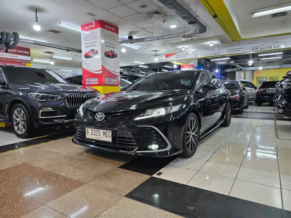 [KM 14 RB] Toyota Camry 2.5 V 2022 low km