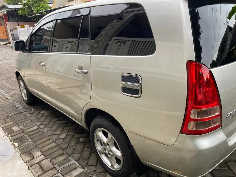 Toyota Kijang Innova 2008 Bensin