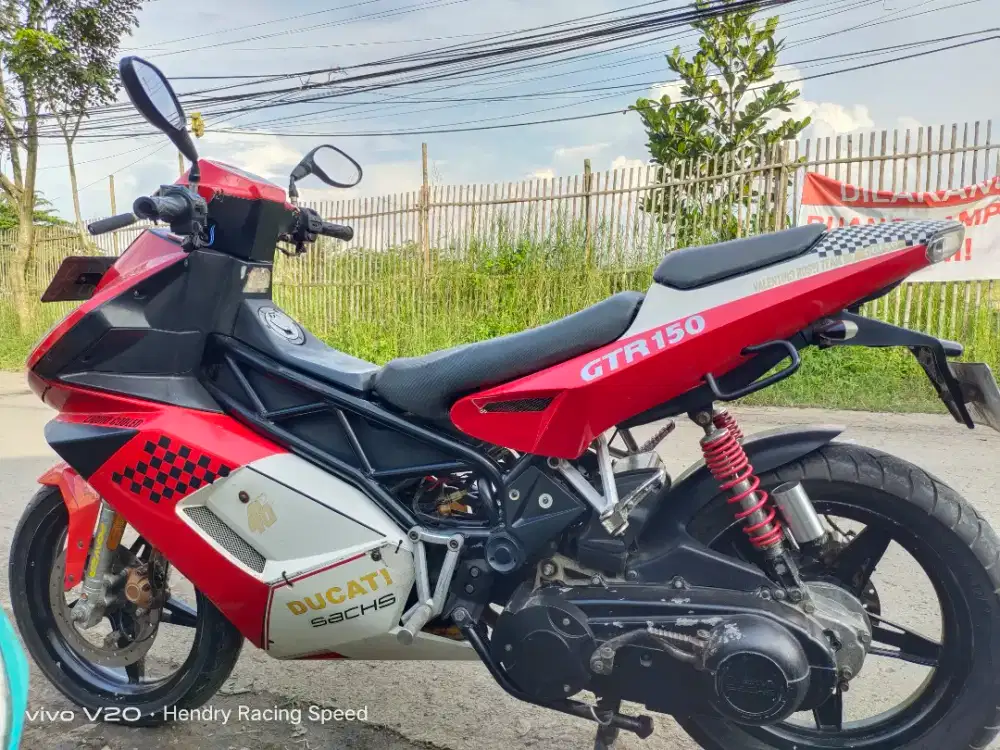 Yamaha metik Minerva 150 gtr