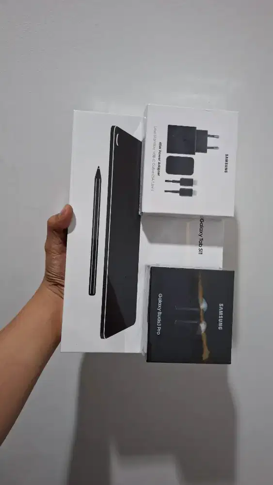 Samsung Tab S11 256 GB WIFI GRATIS ADAPTOR & BUDS 3 PRO