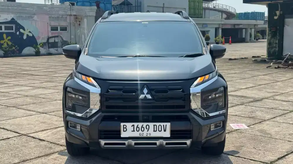 ( KM LOW ) XPANDER CROSS 1.5 PREMIUM PACKAGE 2023/2024 MITSUBISHI