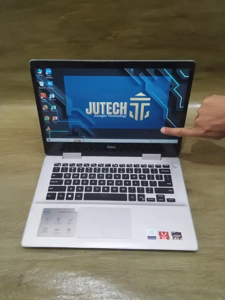 2in1 laptop Dell Inspiron
touchscreen+layar lipat  Ram 16GB Siap pakai