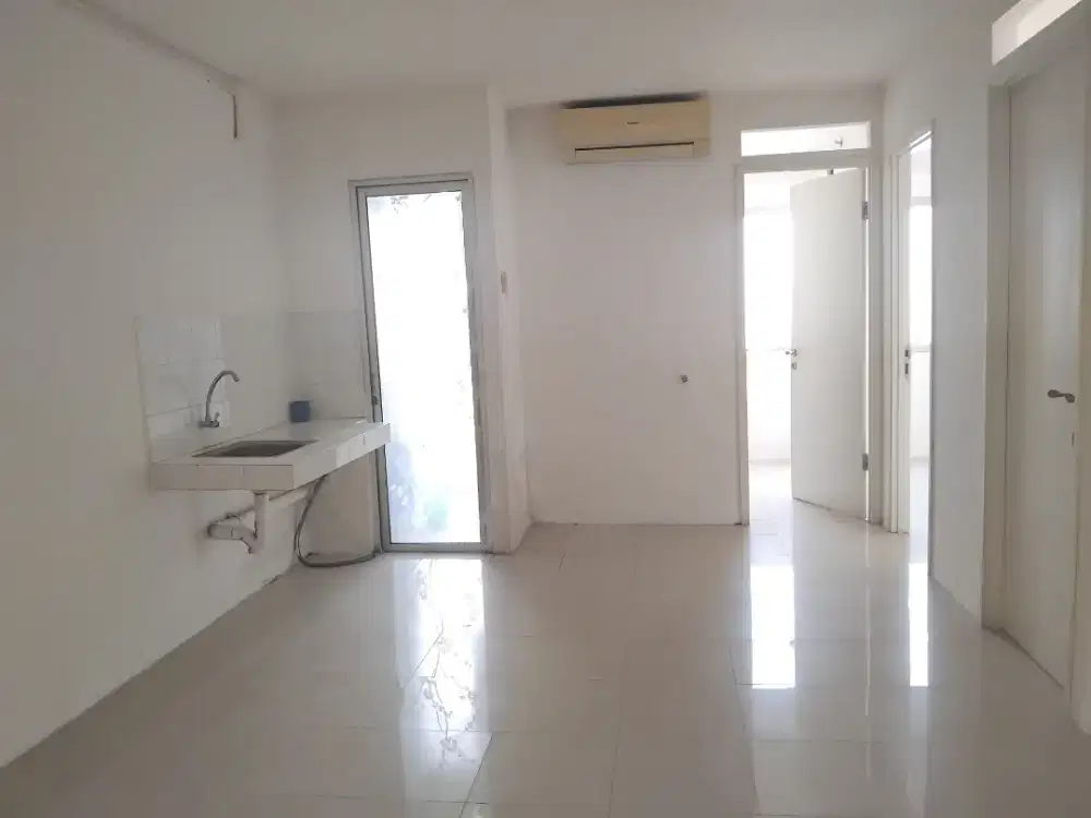 Disewakan murah dan cepat Unit Apartemen Kalibata City Type 3 BR