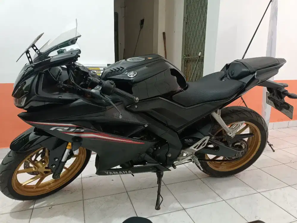 Dijual Yamaha R15 tahun 2019