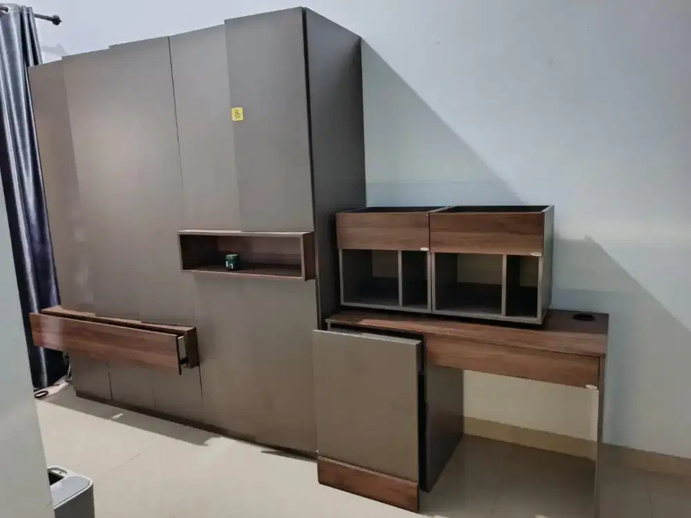 SET LEMARI INFORMA