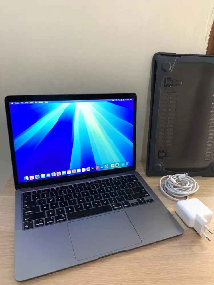 Macbook Air M1 256gb Ibox Mulus Jual Cepat