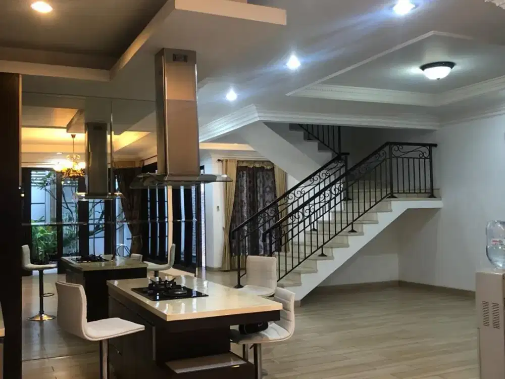 DISEWAKAN RUMAH MINIMALIS DI KAWASAN KEMANG JAKARTA SELATAN