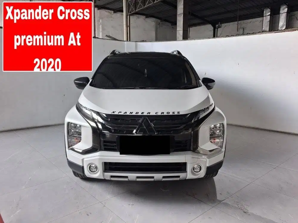 M Xpander Cross premium at 2020 tangsel ganjil