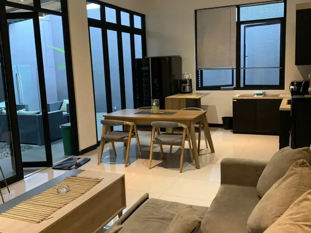 Rumah Baru Full Furnished di Taman Holis Indah Bandung