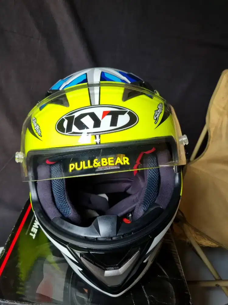 Helm KYT Vendetta 2 Aleix Espargaro Blue Yellow Fluo Alex Espagaro
