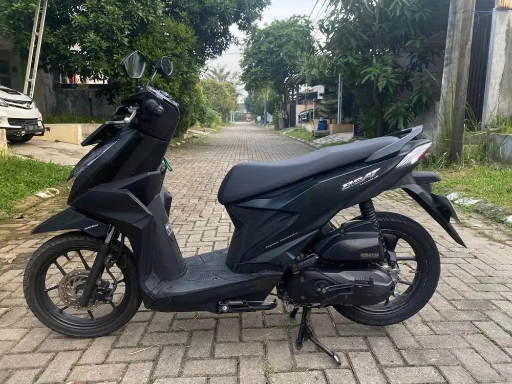 DIJUAL CEPAT HONDA BEAT DELUXE CBS ISS 2020 LOW KM ISTIMEWA !